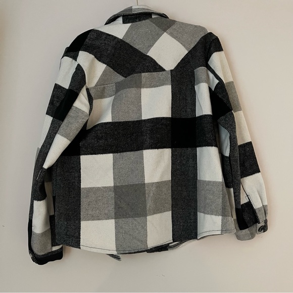 COPY - Thread & Supply Shacket - Picture 2 of 4